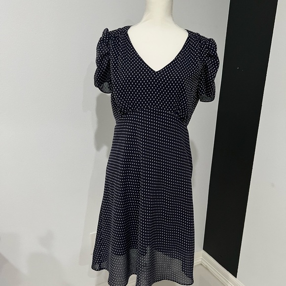 SOLD ‼️🚨Blue V-Neck Puff Sleeve Mini Dress - Picture 1 of 10